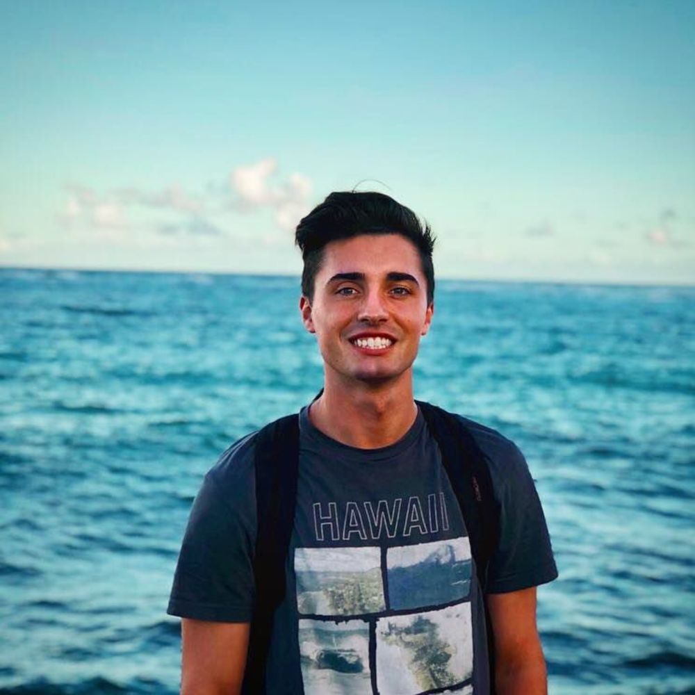 Meet your Posher, Derek